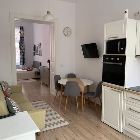 Charming Central Apartments Cluj-Napoca Exterior foto